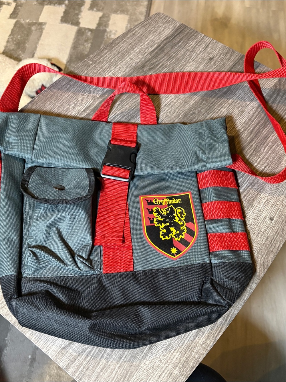 Bioworld Harry Potter Gryffindor Messenger Bag Crossbody Roll Top Gray Red